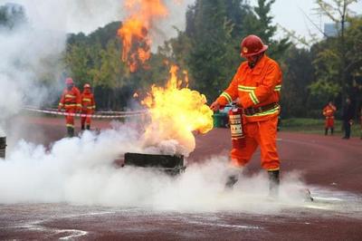 33支物業(yè)服務(wù)企業(yè)消防技能大比武暨“119”消防宣傳月系列活動(dòng)啟動(dòng)，儀器儀表修理成為技能比拼亮點(diǎn)